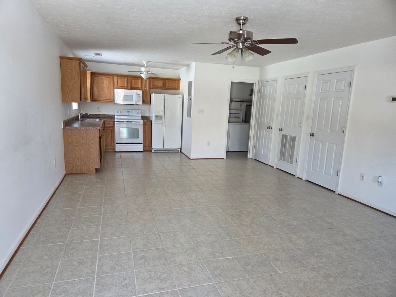 1163 Ratliff Rd - Photo 2 of 11