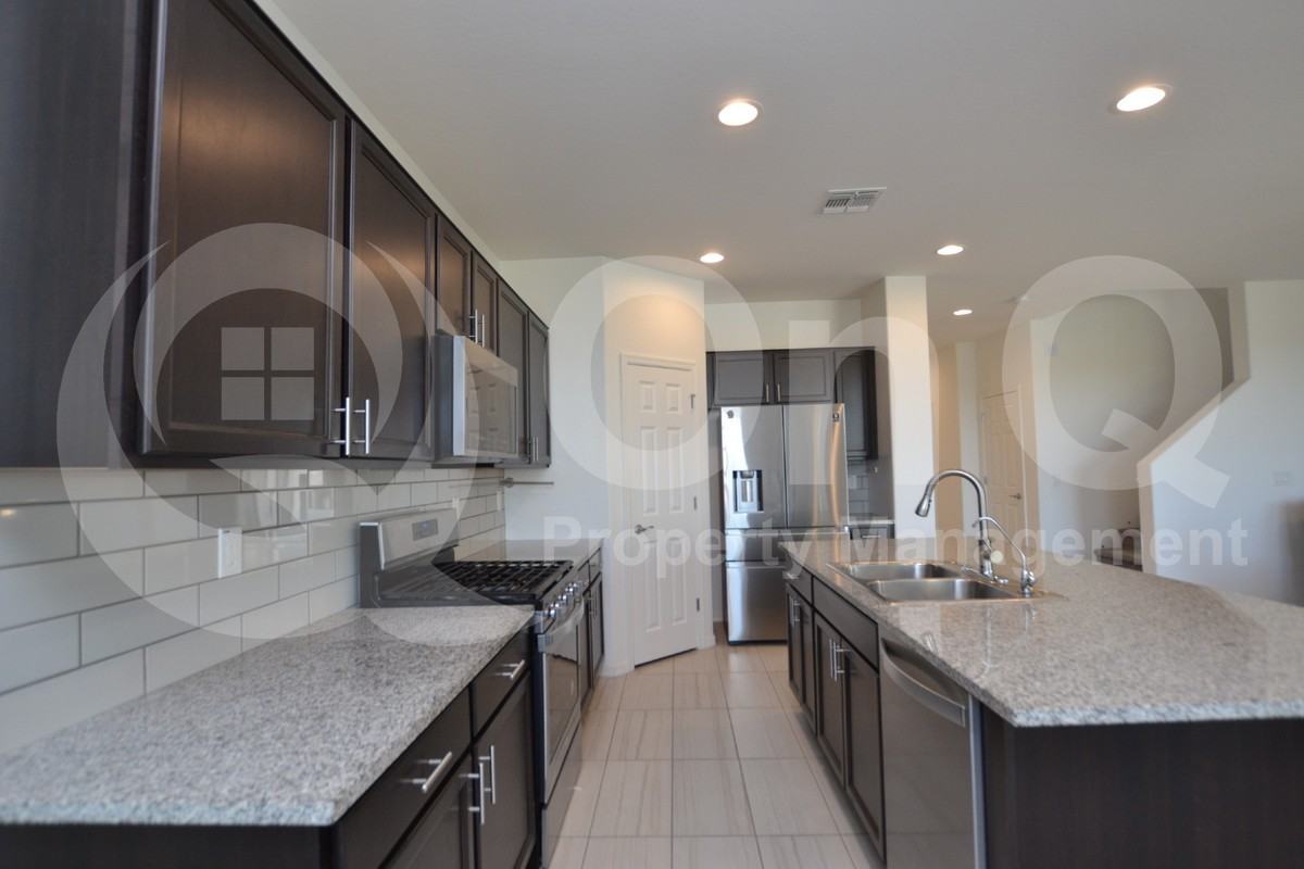 22663 E Estrella Rd - Photo 4 of 30