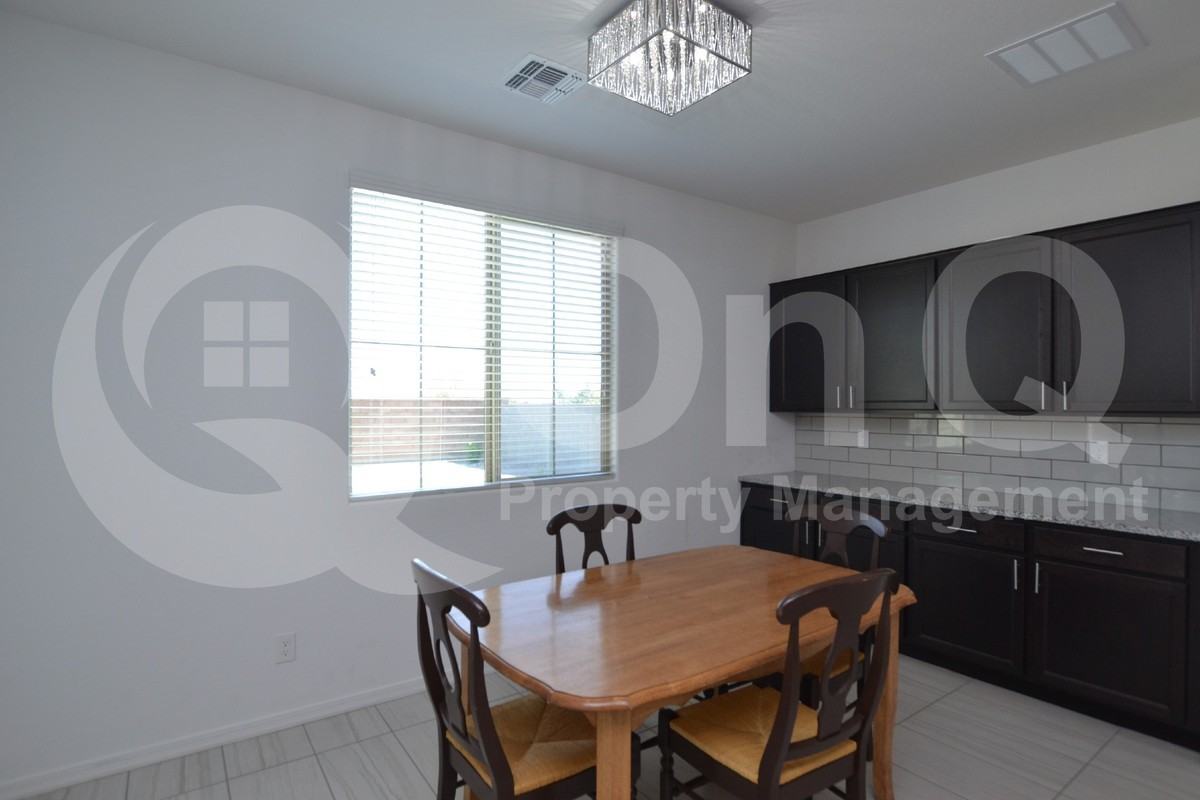 22663 E Estrella Rd - Photo 7 of 30