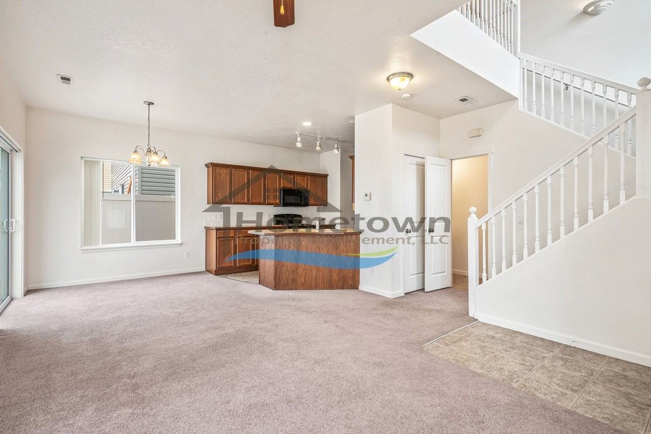 7807 N Holyoke Loop - Photo 5 of 29