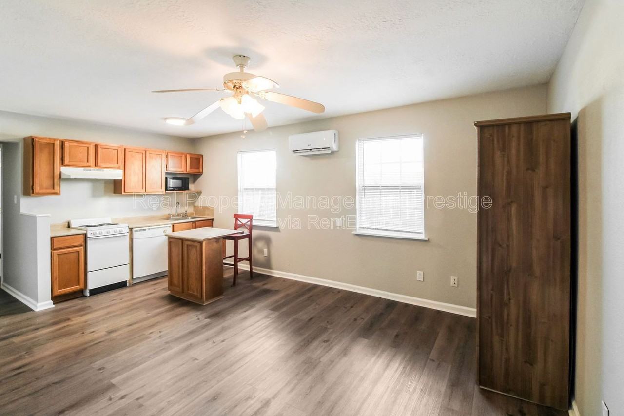 610 Ball #8 - Photo 3 of 6