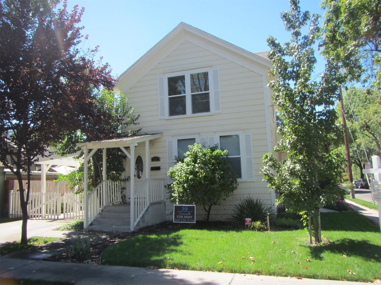 205 Johnson St #2 - Photo 3 of 13