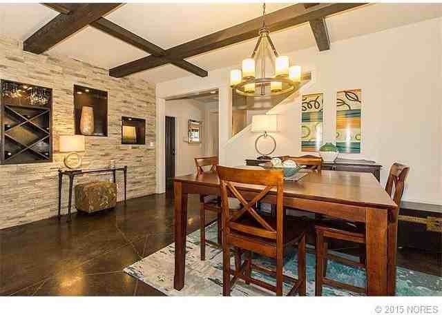 3965 N Pine Ave - Photo 4 of 24