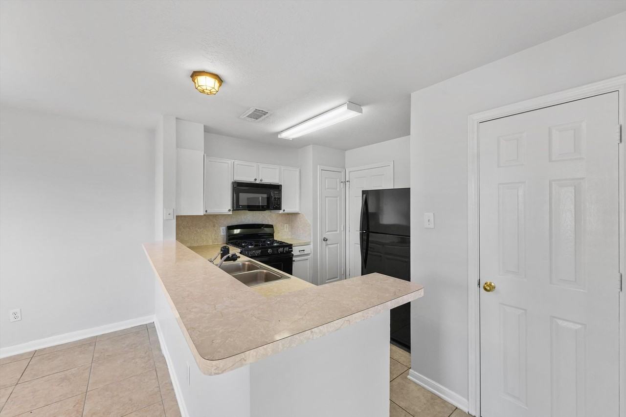 4606 Daisy Meadow Dr - Photo 5 of 22