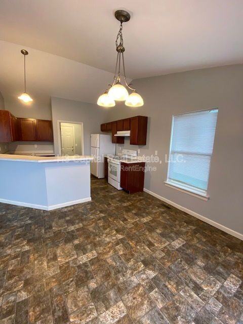 2640 Cheyenne Wells Dr - Photo 5 of 31