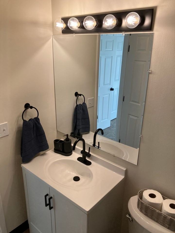 1447 Henley Rd - Photo 7 of 9