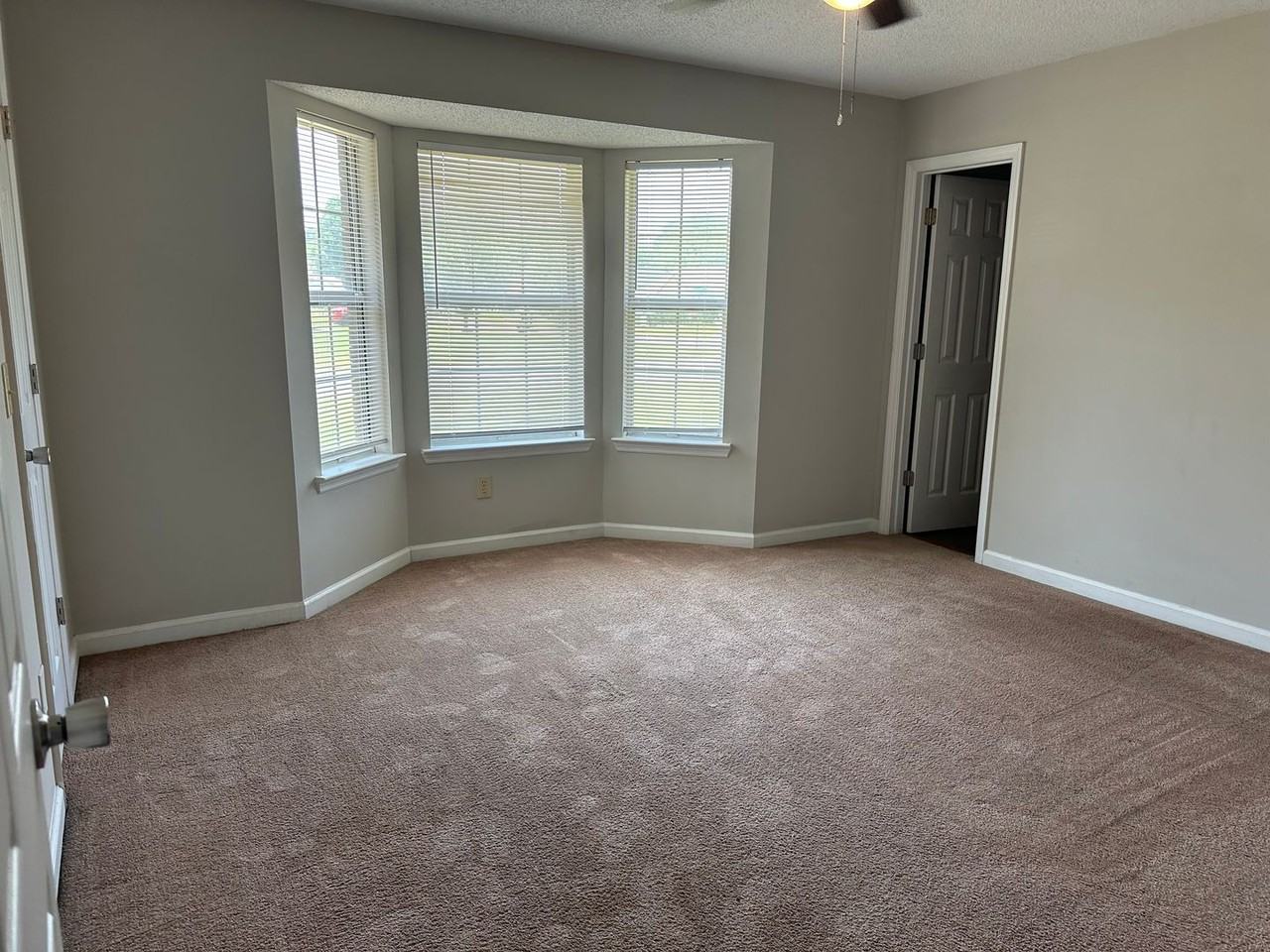 1456 Coalition Cir - Photo 3 of 5