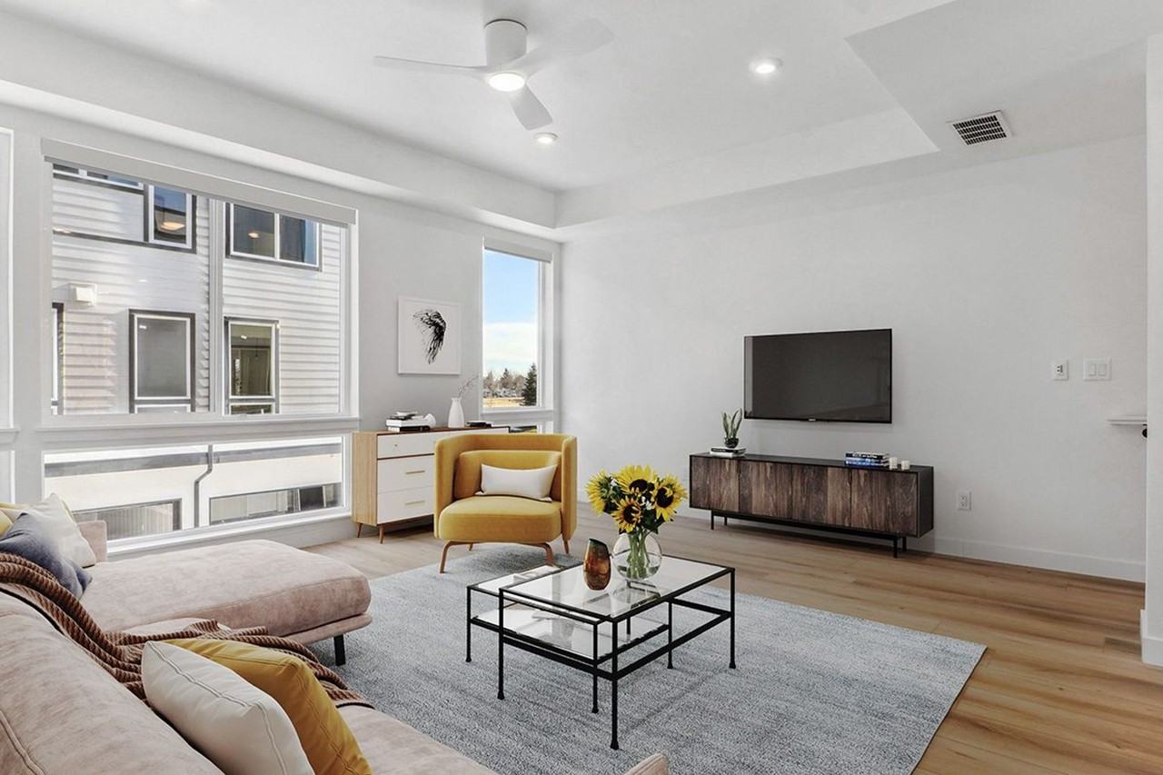 240 Osiander Street - Photo 3 of 34