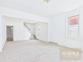 featured image of 442 N 2nd Ave