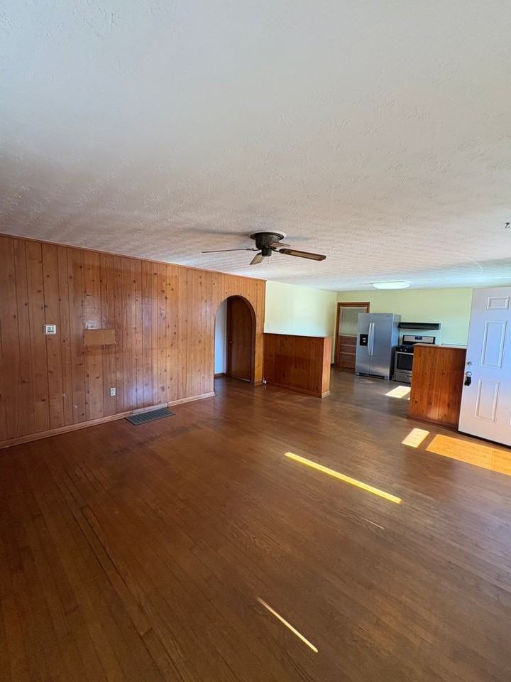 3390 Cumberland Falls Hwy - Photo 6 of 17