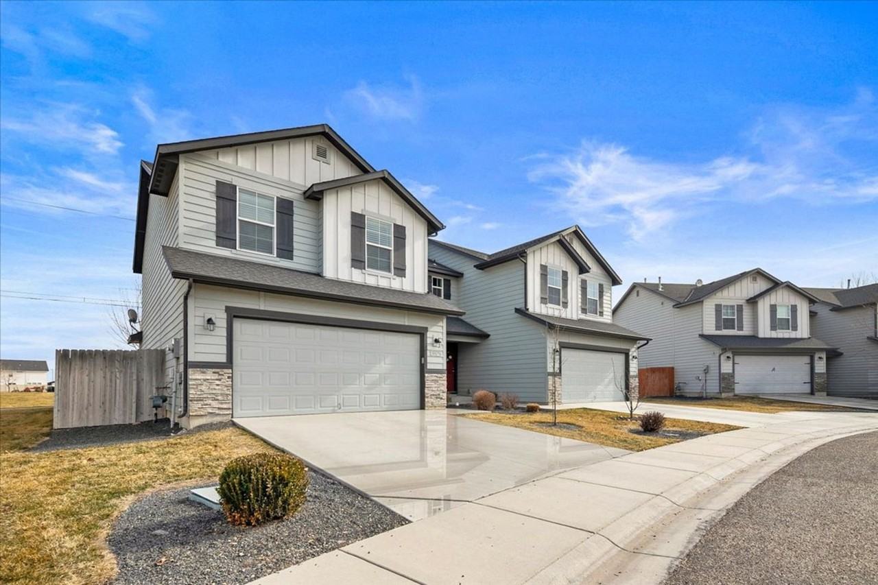 13525 Palm Beach Dr - Photo 2 of 23