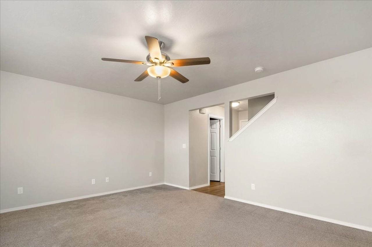 13525 Palm Beach Dr - Photo 6 of 23