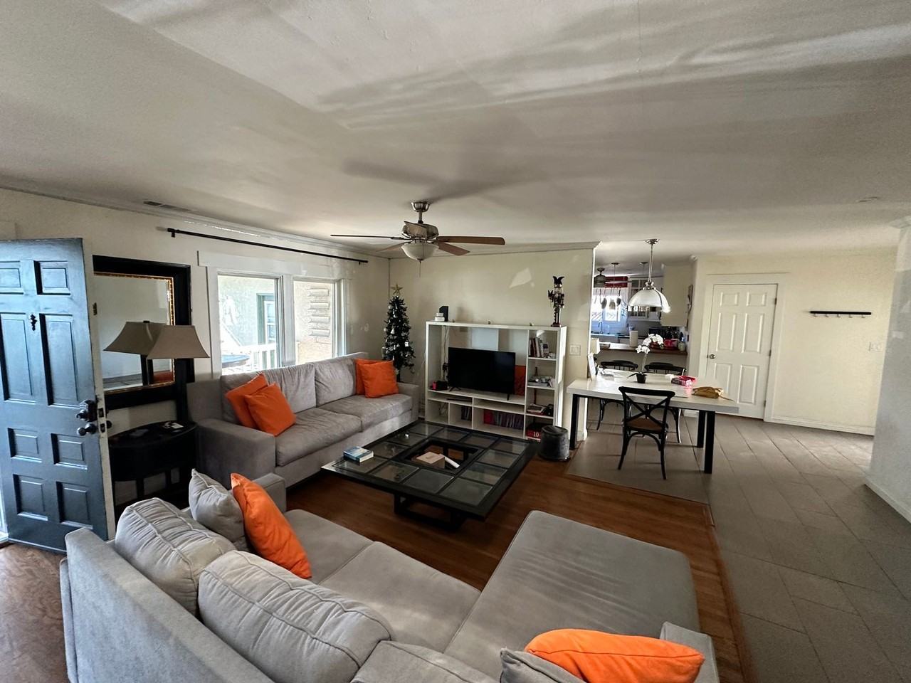 5682 Mary Lane Dr - Photo 3 of 18