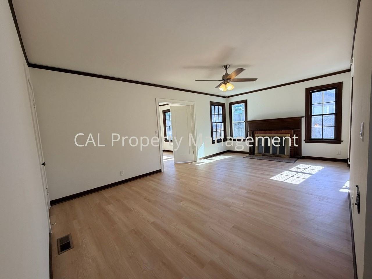 141 Homestead Ave - Photo 3 of 22