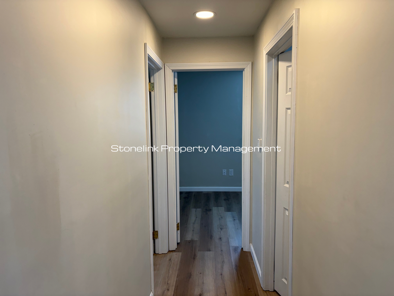 898 Willett Ave - Photo 6 of 14