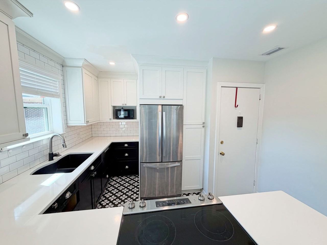 2936 Riverside Ave #4 - Photo 5 of 14