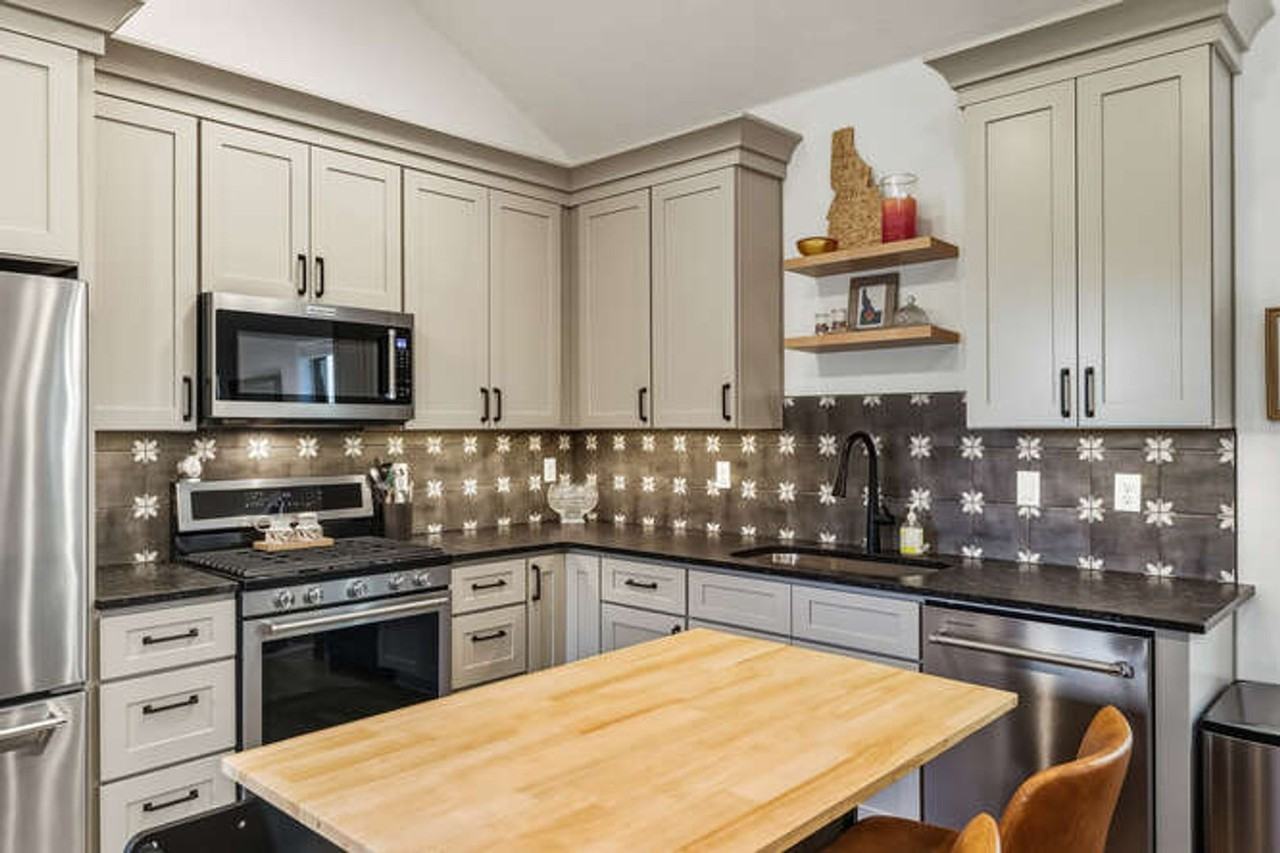 4420 W Gage St - Photo 6 of 26