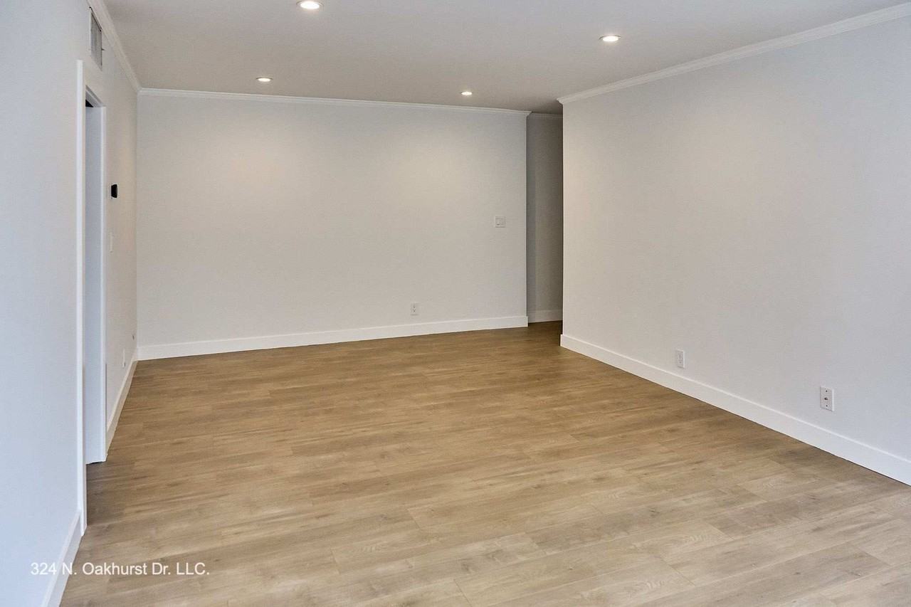 324 N Oakhurst Dr LLC - Photo 7 of 35