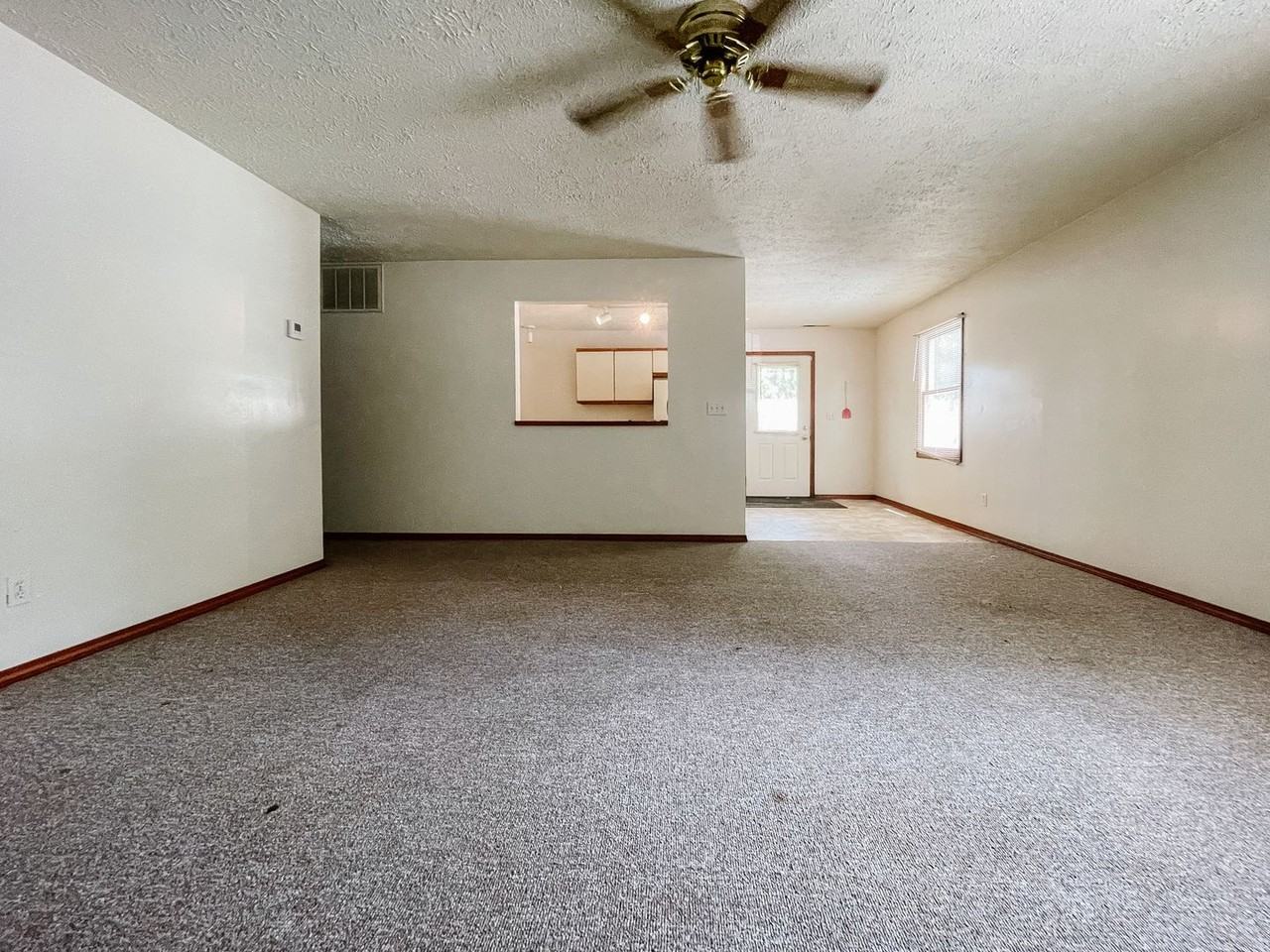 3624 W 27th St - Photo 6 of 21