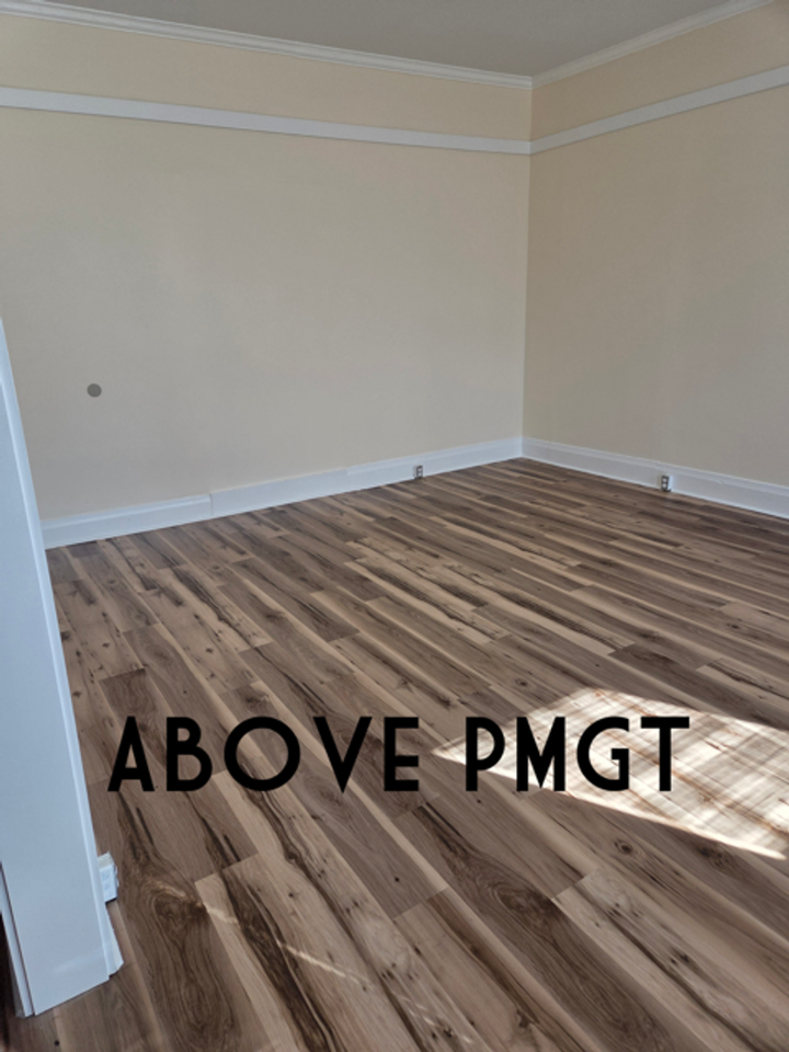 21B Sirrine St - Photo 4 of 8