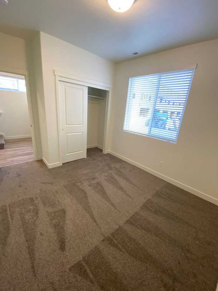 531 S 1080 W - Photo 3 of 21