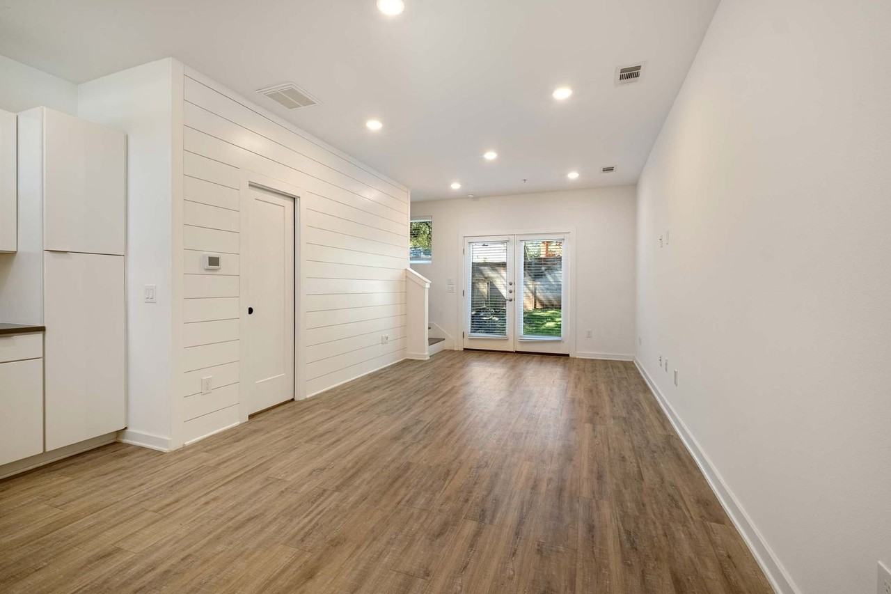 5924 S Congress Ave #103 - Photo 3 of 22