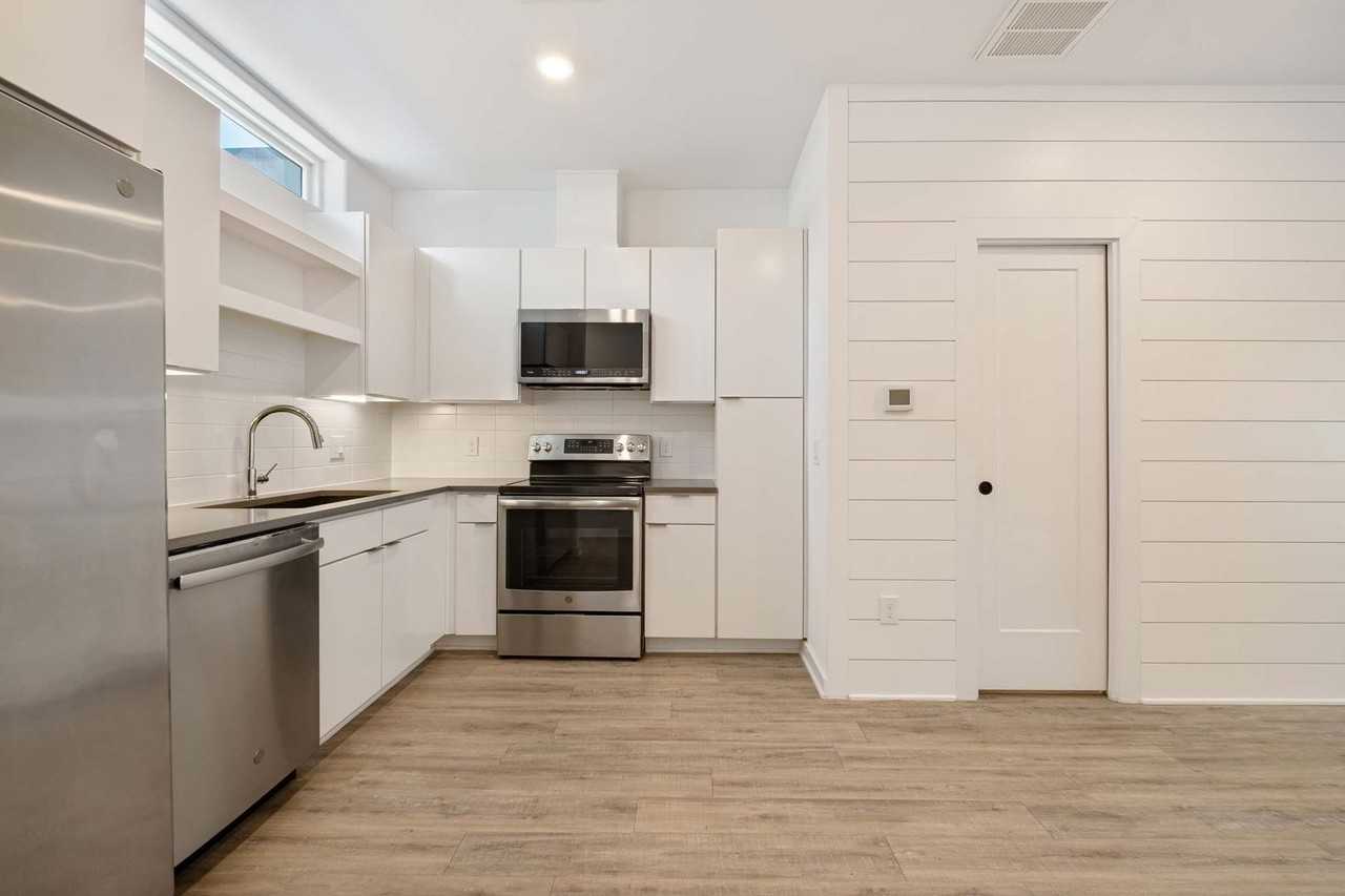 5924 S Congress Ave #103 - Photo 4 of 22