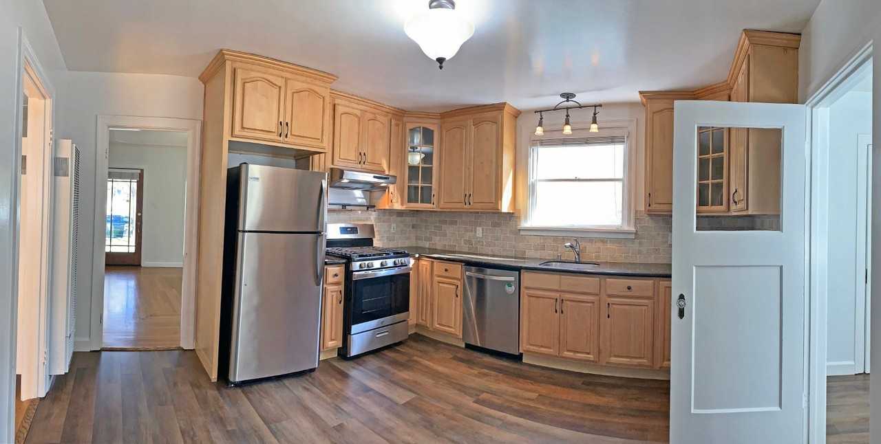 1219 Sherwood Ave - Photo 6 of 16