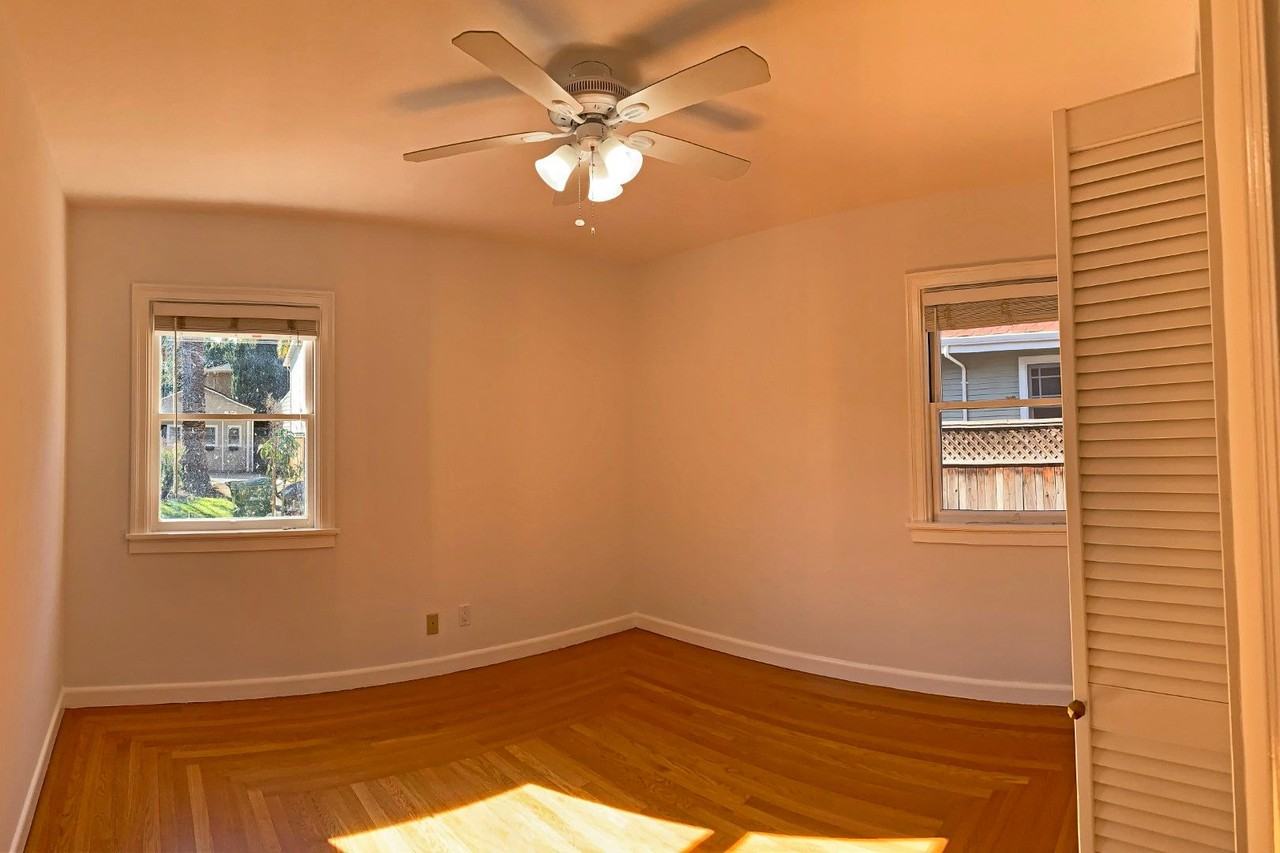 1219 Sherwood Ave - Photo 7 of 16