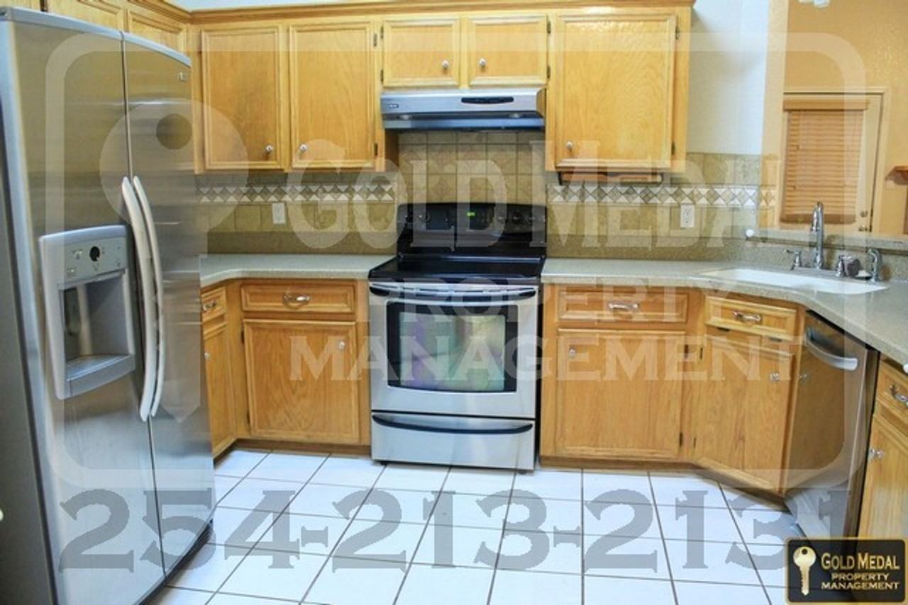 602 Arapaho Dr - Photo 3 of 31