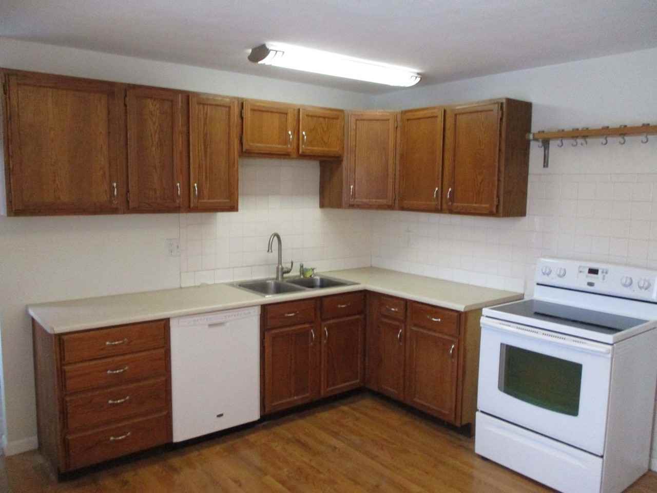 728 Loop St - Photo 4 of 21