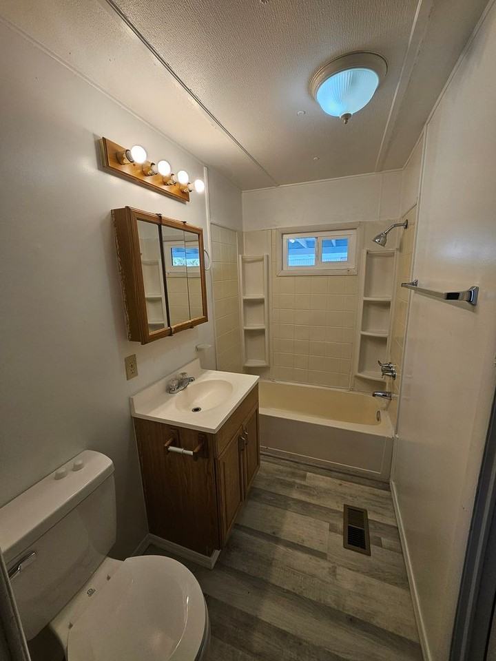 814 Glen Dr - Photo 7 of 12