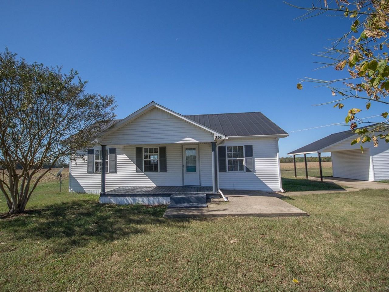 8606 Old Railroad Bed Rd - Photo 3 of 23