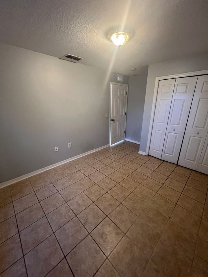 38639 Rose Ln - Photo 4 of 6