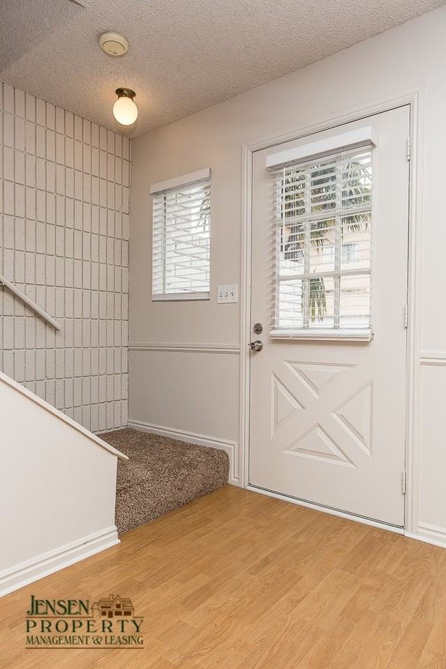 781 N Valley View Dr #44 - Photo 4 of 24