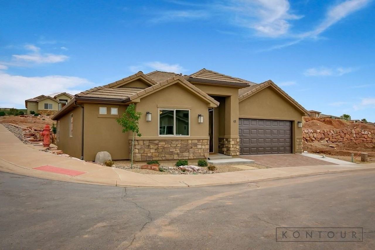 2261 S Tonaquint Dr #49 - Photo 5 of 36