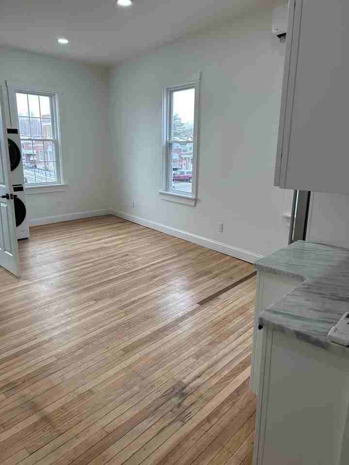117 Maine Street - Photo 5 of 17