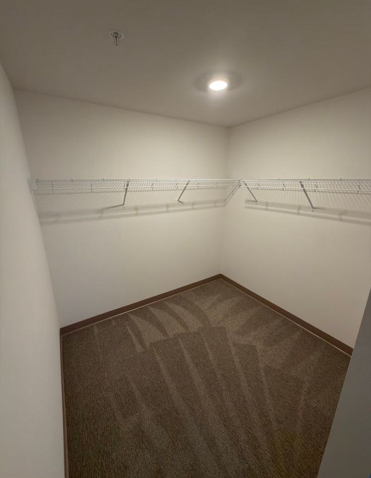 Gateway Lofts II - Photo 6 of 11