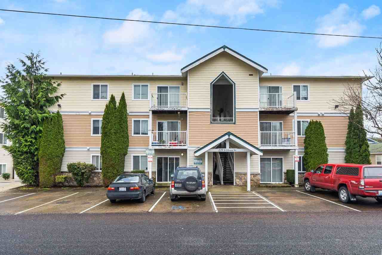 Vessey Park Apartments - Photo 2 of 27