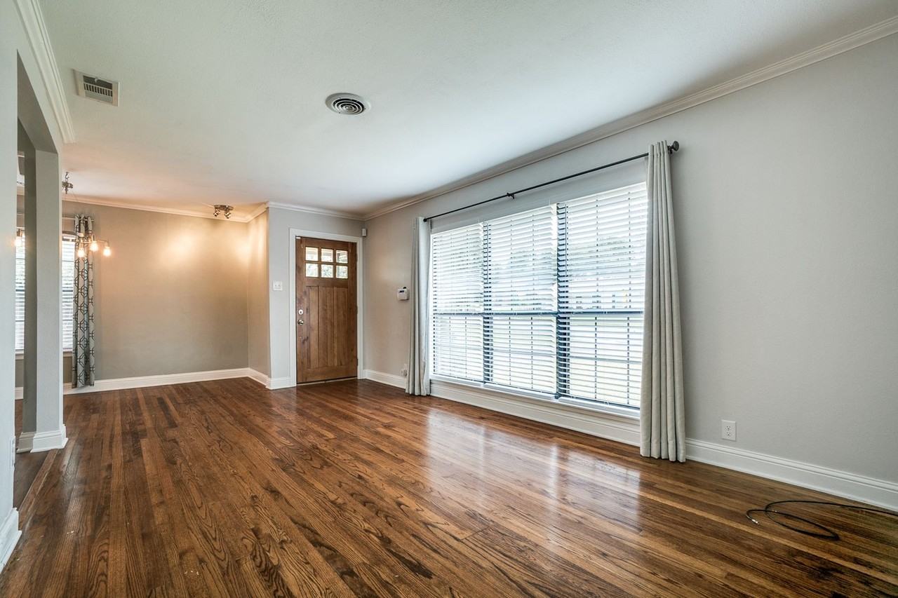 851 Peavy Rd - Photo 3 of 15