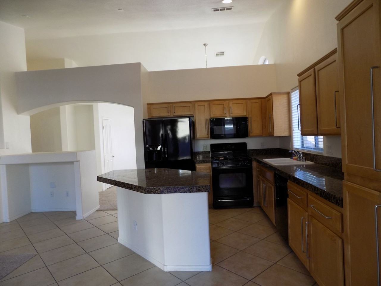 276 Garnet Garden St - Photo 5 of 20