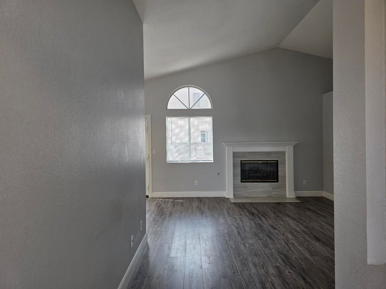 6401 Fresh Meadows Ln - Photo 3 of 19