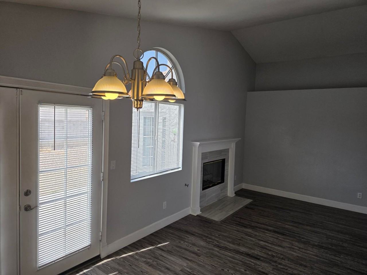 6401 Fresh Meadows Ln - Photo 5 of 19