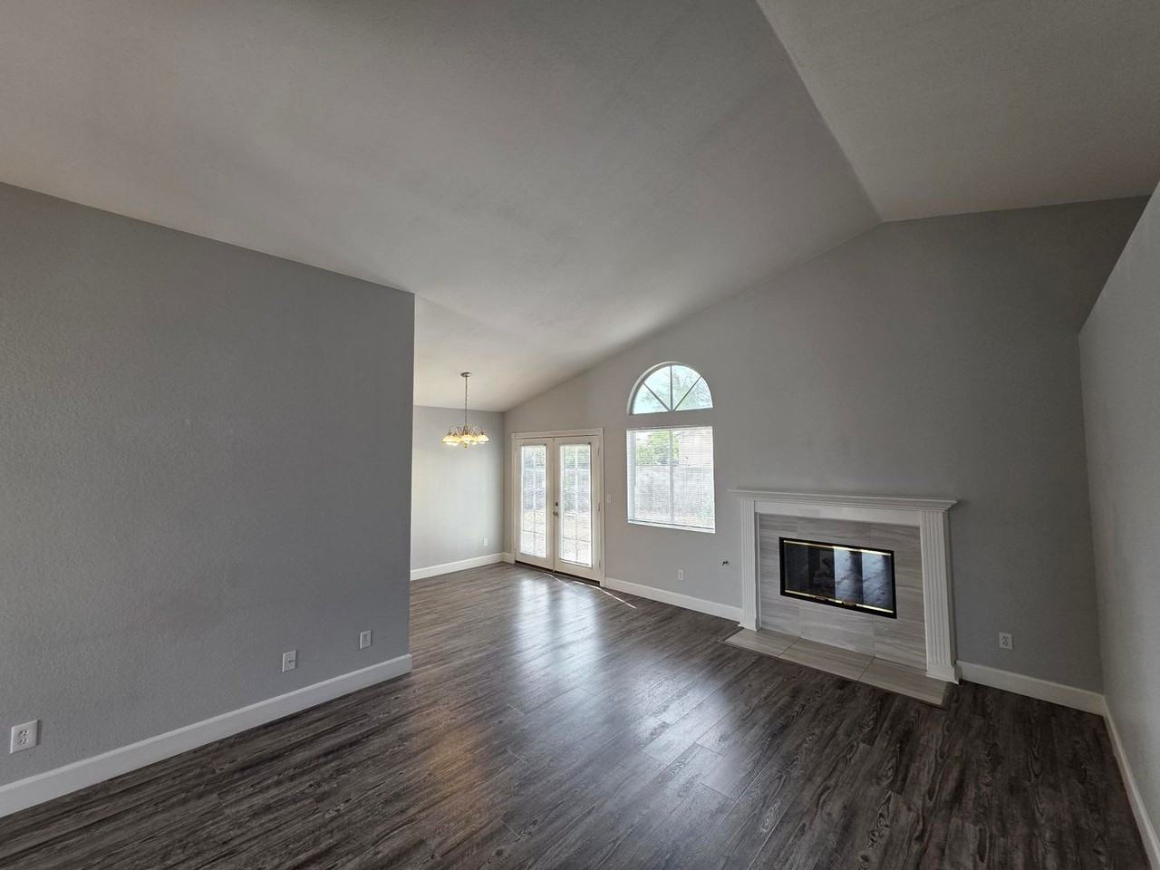 6401 Fresh Meadows Ln - Photo 6 of 19