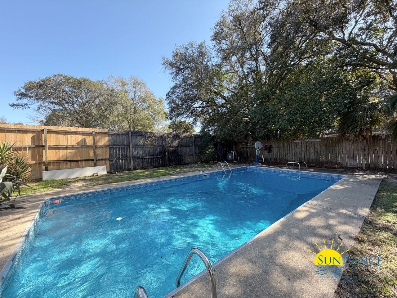 622 Mayflower Ave - Photo 2 of 21