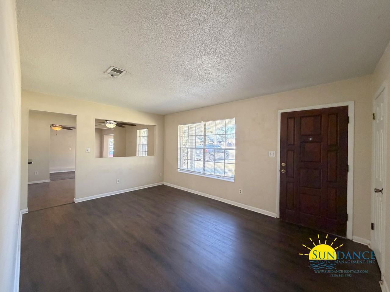 622 Mayflower Ave - Photo 5 of 21