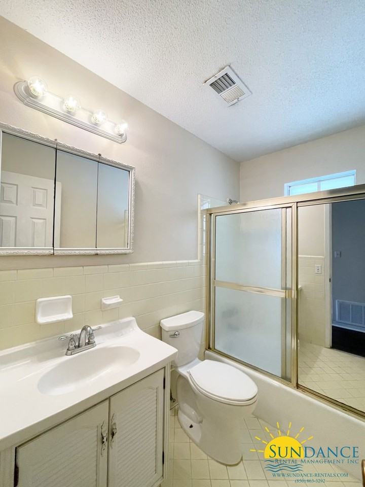 622 Mayflower Ave - Photo 7 of 21