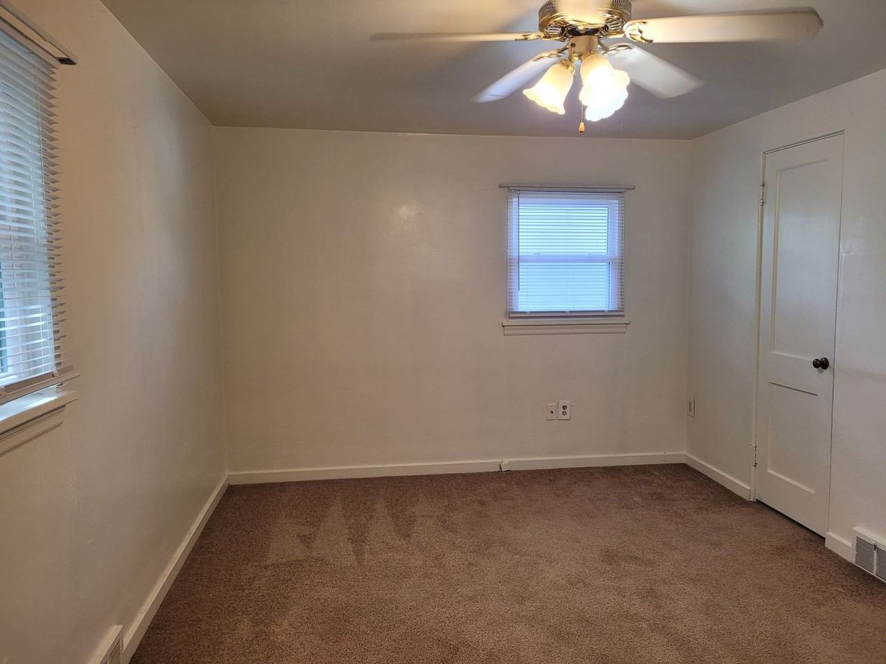 230 High St - Photo 5 of 9