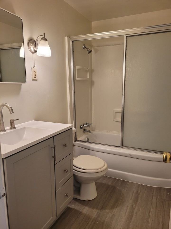 230 High St - Photo 6 of 9