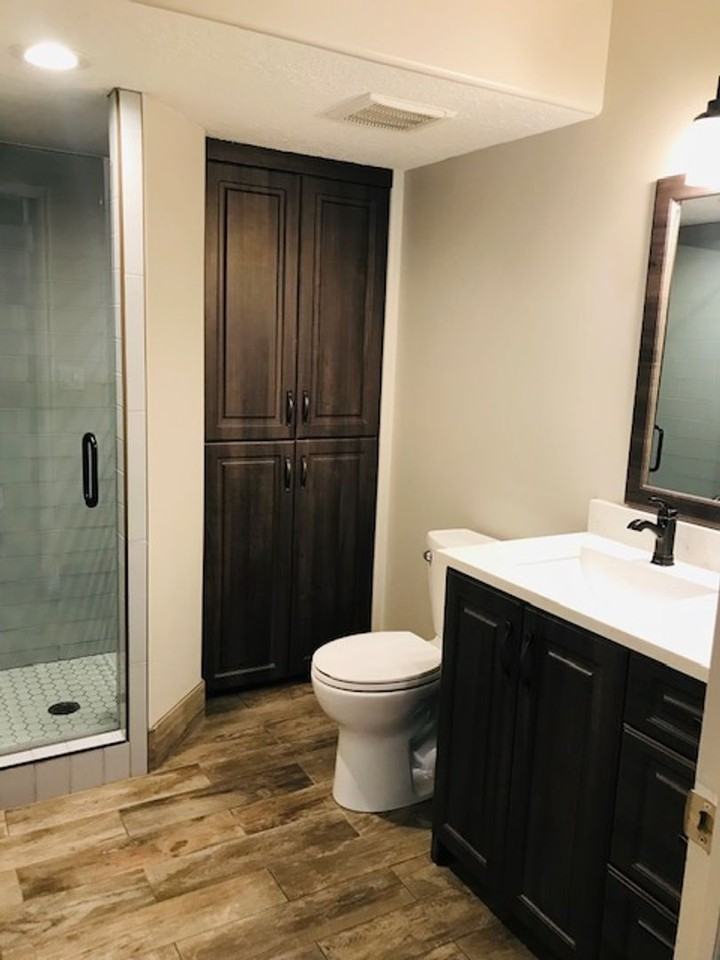 872 Oxford Dr - Photo 5 of 9